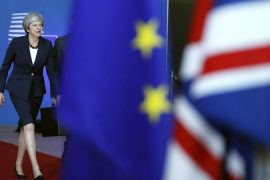 Brexit: Theresa May presenta acuerdo con Bruselas a un gobierno británico dividido