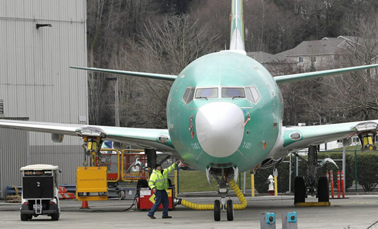 Boeing suspende temporalmente la fabricación de los aviones 737 MAX