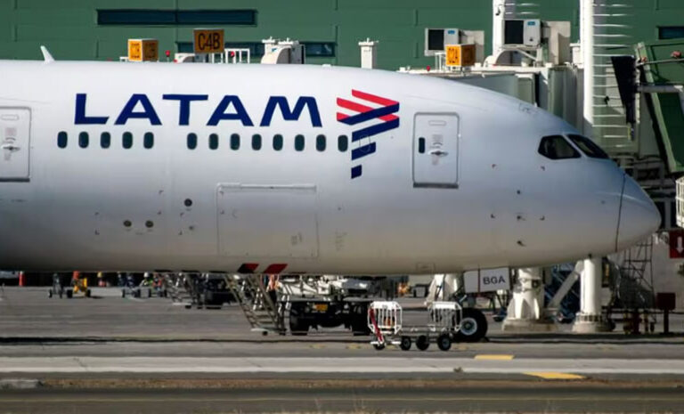 Latam reporta aumento de 13,2% en pasajeros transportados y mayor capacidad en vuelos internacionales