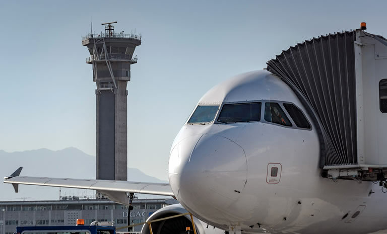 Sacyr y Cointer se adjudican concesión para ampliar y operar dos aeropuertos en Chile