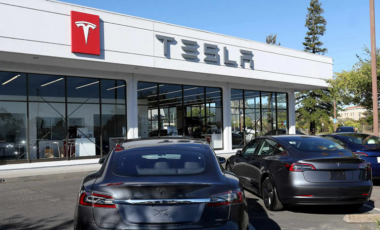 Tesla supera a BYD en número de ventas y lidera el mercado de autos eléctricos en Chile