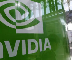 Nvidia gana un 109% más en 3T y casi duplica sus ventas, pero sus acciones caen